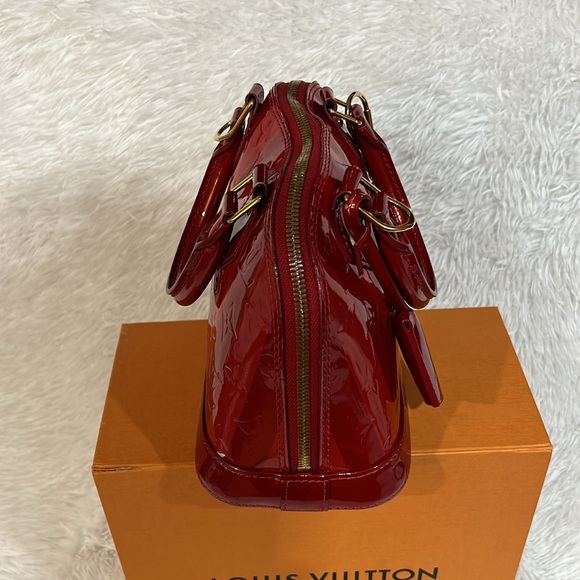 LV Red Vernis Alma BB EUC - Authentic - Picture 5 of 14